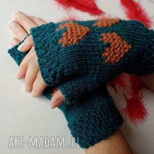 ręcznie zrobione rękawiczki mitenki w serca/walentynkowe rękawiczki/damskie w kolorze