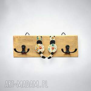 Drewniany wieszak na klucze z kotkami - handmade