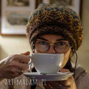 Pole lnu czapka, beret, wełniana, rustykalna