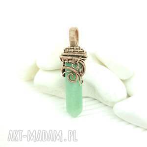 Ręcznie robiony wisiorek z awenturynem wire wrapping - miedziana oprawa