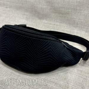 nerka czarna perforowana 2 kieszonki, saszetka gawka