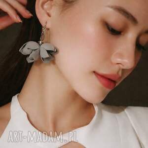 kolczyki wyjątkowo leciutkie szare kwiaty robione ręcznie, sl dam, kolo, suk