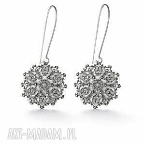 srebrzyste kolczyki ażurowe - rozety boho