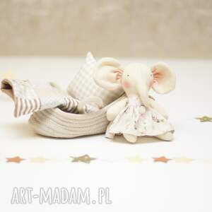 słonik w łóżeczku koszu prezent święta urodziny dla dziecka