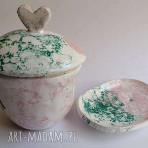 komplet różowo - mydlany ceramika użytkowa, zestaw do łazienki dekoracja