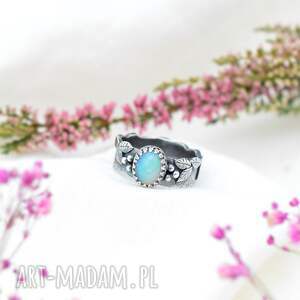 artymateria srebrny pierścionek z naturalnym opalem rozmiar 20
