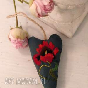 zawieszka ozdobna z haftem styl ludowy dekoracje