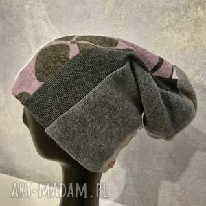 czapka na podszewce kolorowa patchworkowa rękodzieło świetna na codzienne