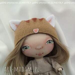 lala - kotek, dekoracja tekstylna, ooak, pocket doll, lalka szmacianka