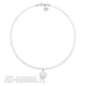 Srebrny z pereł naturalnych ze znakiem zodiaku, naszyjnik