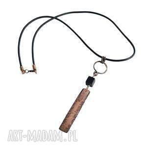 Miedziany wisior na rzemieniu - biżuteria boho handmade