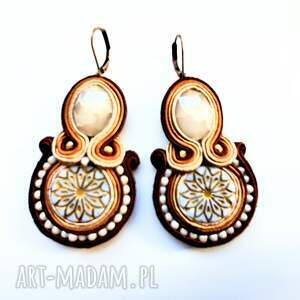 Gold Star kolczyki sutasz, haftowane