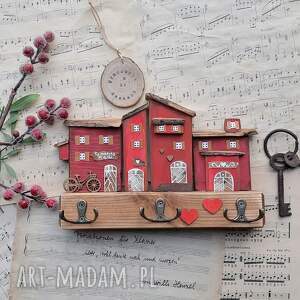 wieszak z miasteczkiem w którym mieszka miłość no 1 na klucze prezent