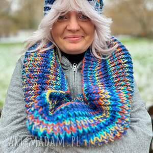 komin ręcznie robiony górski potok zimę