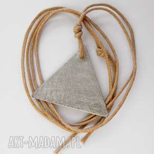 handmade wisiorki trójkąt wisiorek