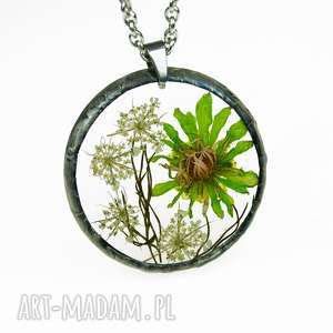 naszyjnik z suszonymi kwiatami, herbarium jewelry, kwiaty w żywicy z1204