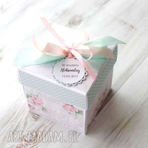 ręcznie zrobione scrapbooking kartki box eksplodujące pudełko osiemnastka