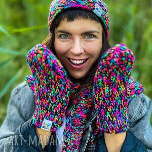 34%- Czarne kolorki”, rękawiczki merino