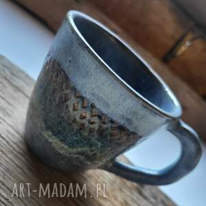 Ceramiczny kubek, toczony, na herbatę