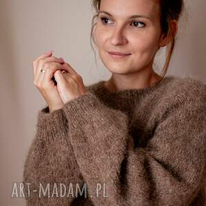 Ręcznie robiony sweter damski handmade na chłodniejsze dni