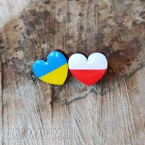 dla ukrainy kolczyki serca z flagą i polski, żywicy