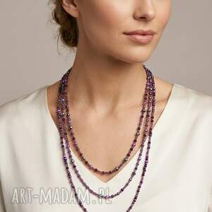 Naszyjnik długi, wielowarstwowy w odcieniach głębokiego fioletu