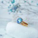 Złoty pierścionek z kryształem Swarovski w żywicy - regulowany