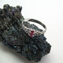 Pierścionek z Rubinem ze Srebra 925 "Skóra Krokodyla"