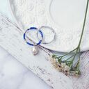 Delikatne pierścionki z perłą naturalną