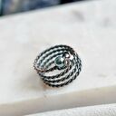 Spiralny pierścionek z zielonym hematytem - miedziany sygnet regulowany