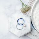 Delikatne pierścionki z perłą naturalną