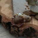 Pierścionek z jadeitem, hessonitem i perłą