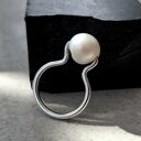handmade apearl srebrny pierścionek z perłą hodowlaną