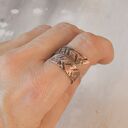 Pierścionek z kutej, oksydowanej miedzi /46/ biżuteria miedziana rękodzieło