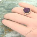 Regulowany pierścionek z rubinem