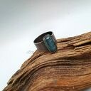 Pierścionek z kyanitem