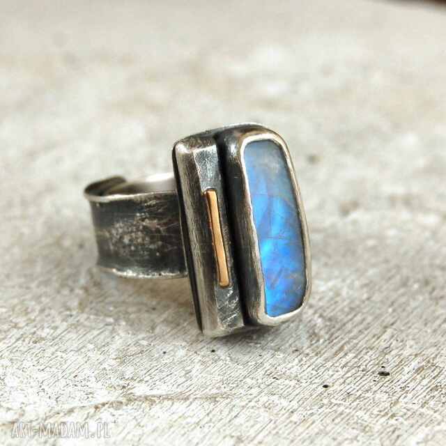 kamień księżycowy - pierścionek