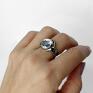 Round srebrny pierścionek z kryształem Swarovskiego - biżuteria na prezent