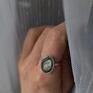 klasyczny pierścionek - z muszlą pierścień z kawałkiem owalne oczko