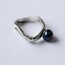 niebieskie pierścionek z perłą srebrny