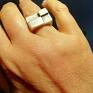 pierścionek rzeźbiony pierścień sygnet unikatowy