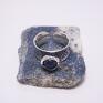 czarne regulowany pierścionek srebrny gnieciony z lapis lazuli na prezent