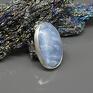 Branicka Art srebro afrykański niebieski opal, pierścionek"in the płaska obrączka