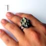 Lewitujący piryt - srebrny pierścionek z pirytem - minimalistyczny kobiecy