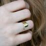 Mosiężny minimalistyczny pierścionek - surowy mosiądz nowoczesny
