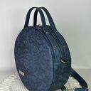 Okrągły plecak damski i torebka 2w1 z kosmetyczką - kwiaty denim