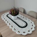 Ręcznie robiony bieżnik szydełkowy owalny 50 x 100 cm ze sznurka bawełnianego
