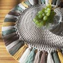 Podkładka boho XXL 60 cm z frędzlami - ręcznie pleciona na stół