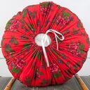 Okrągła poduszka FOLK - zielona z haftem róży i białą koronką (50 cm)