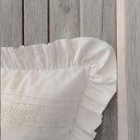 Poszewka 40x40 z falbanką i koronką w stylu prowansja oraz shabby chic